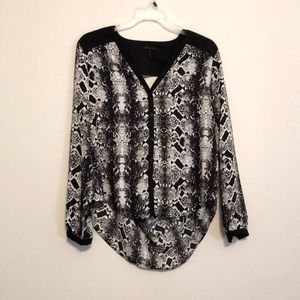 Sofia Vergara Hi-Lo Blouse with Drop Back